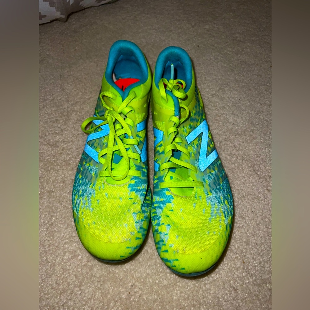 New Balance Spikes
